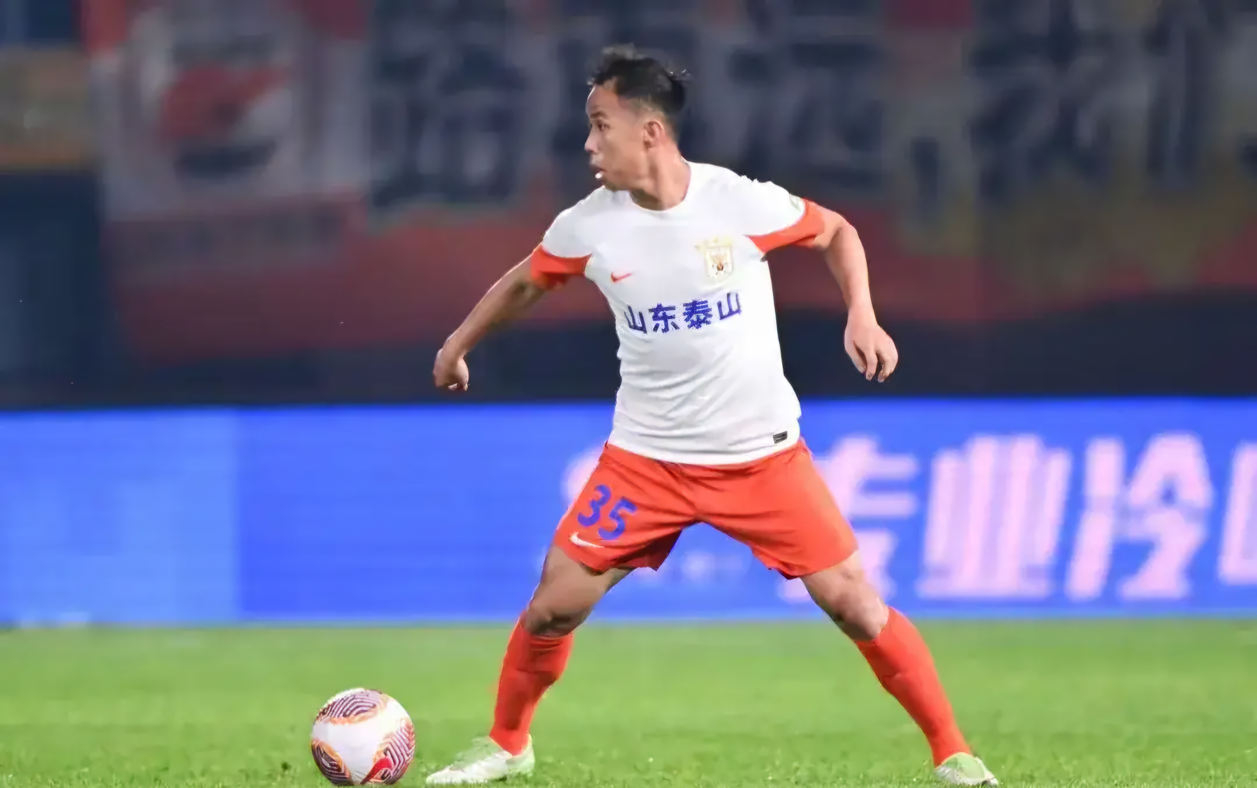 爱游戏体育在线-包含东亚杯-黄政宇首球国足两中门框1-0中国香港获季军的词条