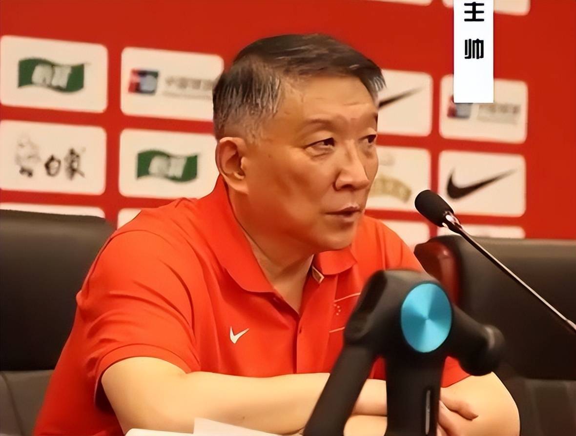 关于日本女篮主帅：即便事情很糟糕我冲田中心吼，她还是很冷静的信息