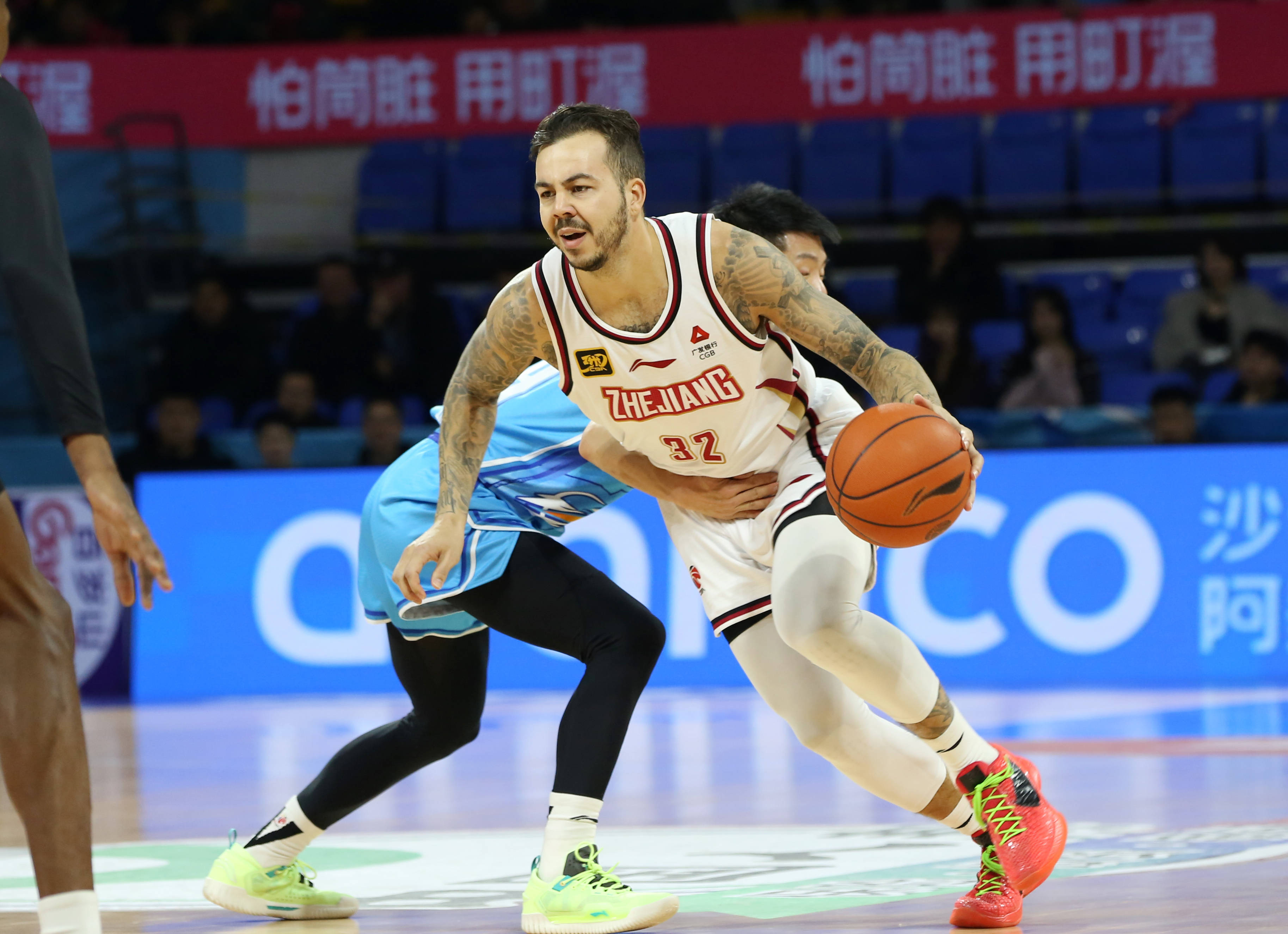关于俱乐部杯-刘泽一16+9浙江胜吉林吴昌泽9+12的信息